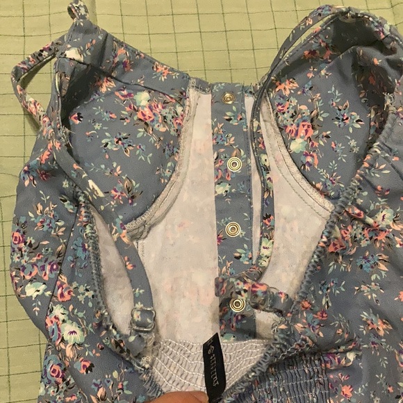 Cute floral bustier crop top - Picture 3 of 4